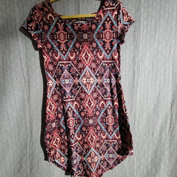 No Boundaries Maroon Multicolored Aztec Design Midi Form Fitting Dress Size Larg - Picture 3 of 8
